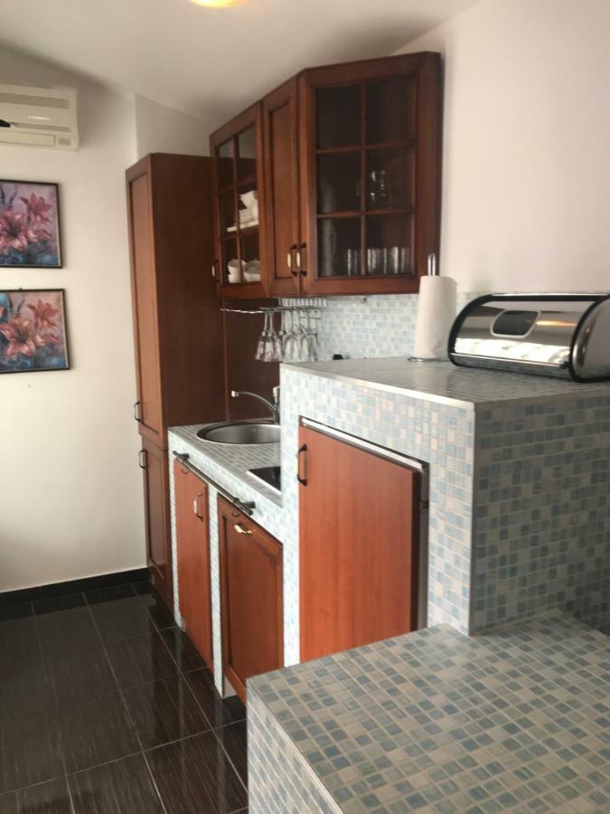 Sara Apartments Baška Voda エクステリア 写真